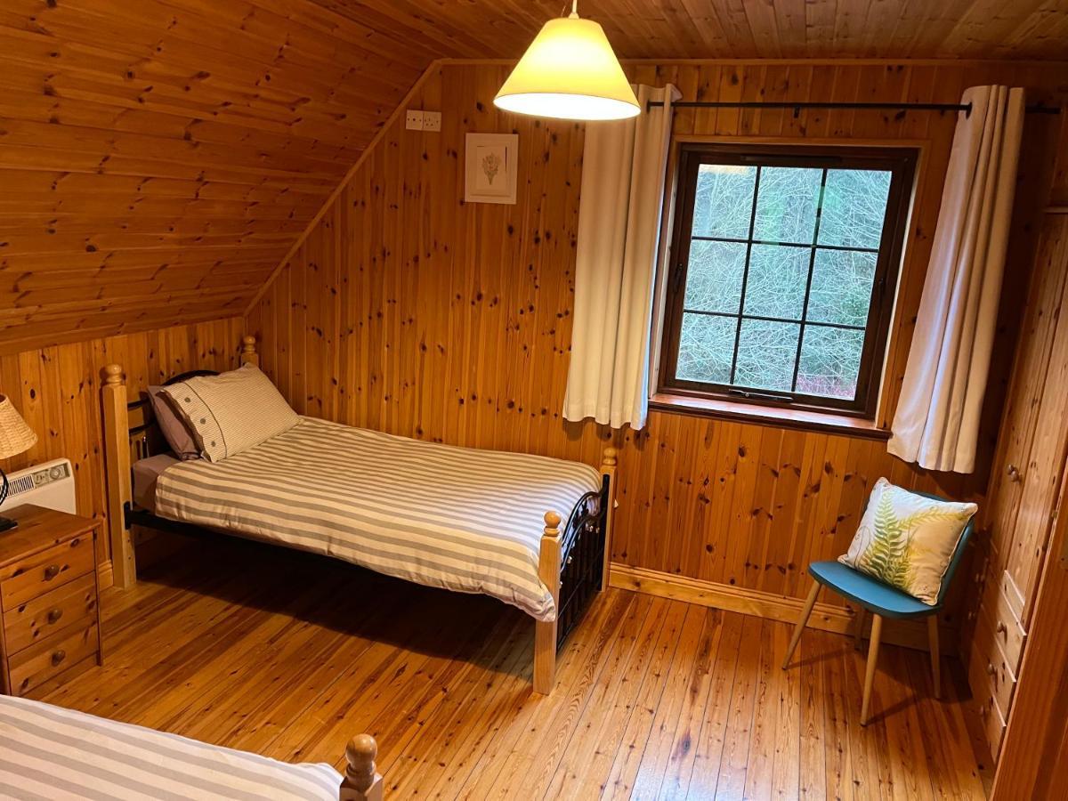 Cosy Lakeside Chalet With Option To Add Private Hot Tub Duneena المظهر الخارجي الصورة