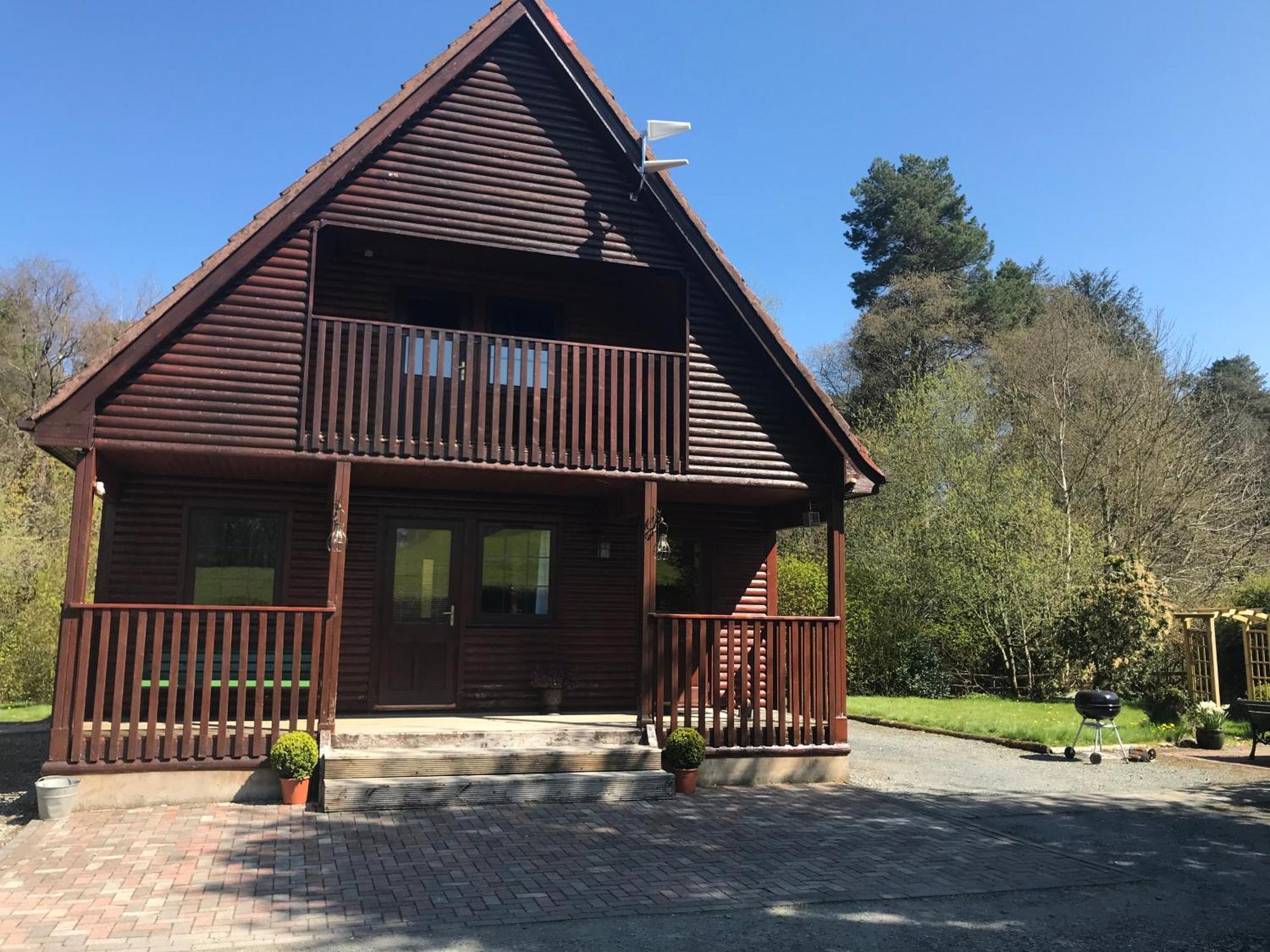 Cosy Lakeside Chalet With Option To Add Private Hot Tub Duneena المظهر الخارجي الصورة